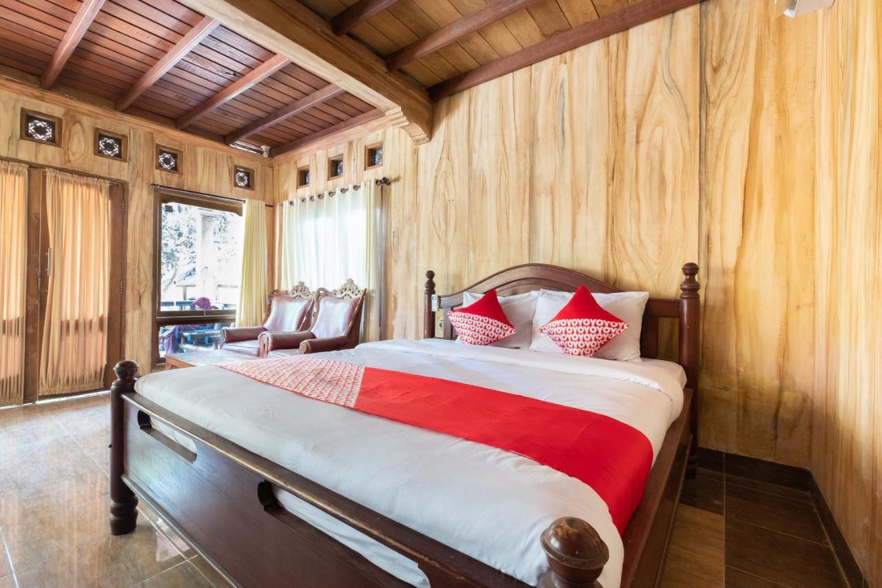 Oyo 1425 Beach Wind Bungalows Джили Трауанган Екстериор снимка