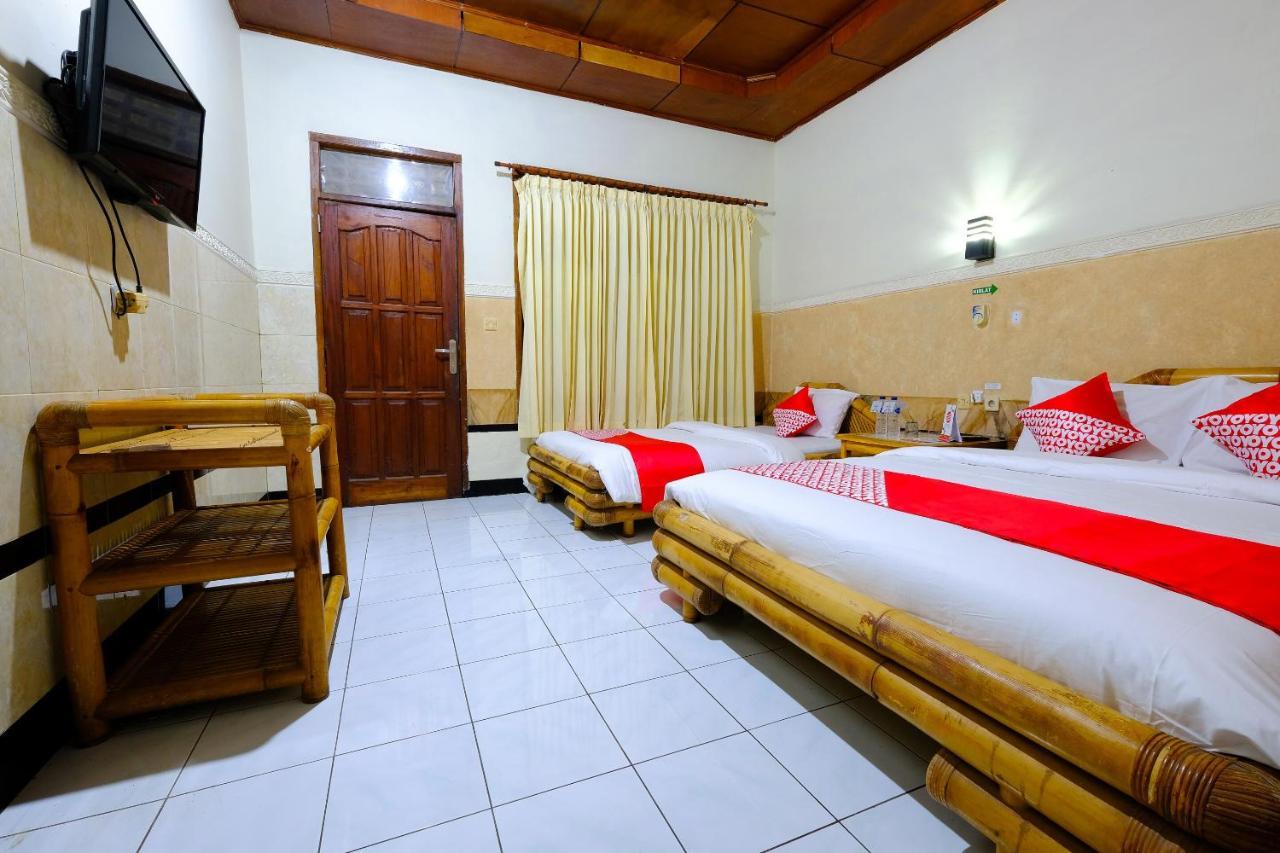 Oyo 1425 Beach Wind Bungalows Джили Трауанган Екстериор снимка