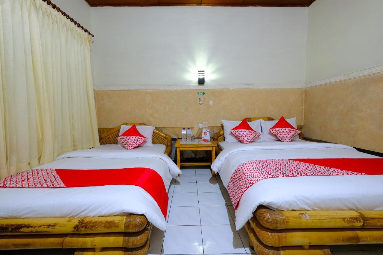 Oyo 1425 Beach Wind Bungalows Джили Трауанган Екстериор снимка